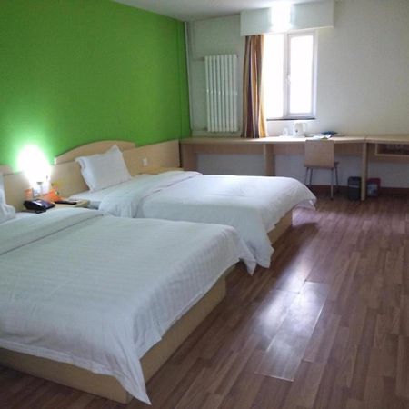 7Days Inn Tai'An Railway Station Екстер'єр фото