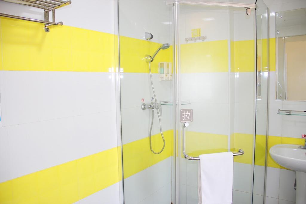 7Days Inn Tai'An Railway Station Екстер'єр фото