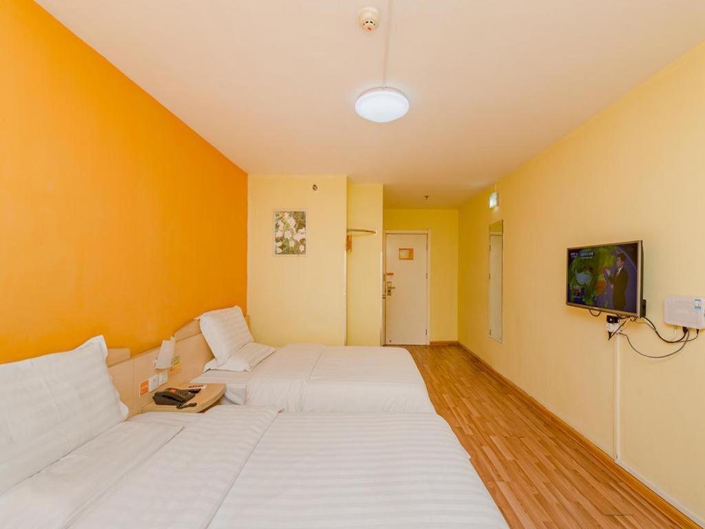 7Days Inn Tai'An Railway Station Екстер'єр фото